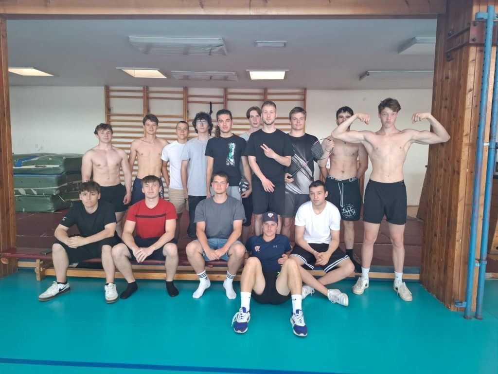 Sportovní kurz 3. ročníků | Střední průmyslová škola a Vyšší odborná škola Kladno.