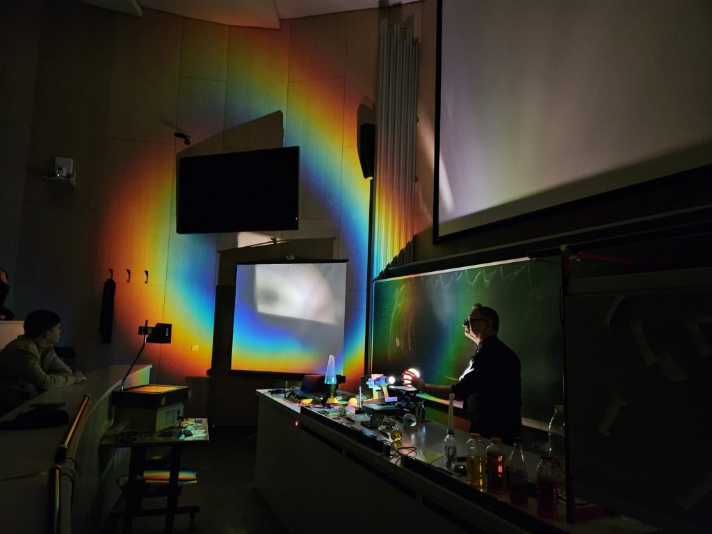 Exkurze na MFF UK | Střední průmyslová škola a Vyšší odborná škola Kladno.