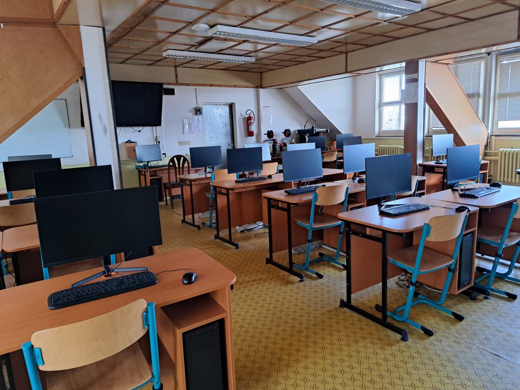 Vybavení školy | Střední průmyslová škola a Vyšší odborná škola Kladno.