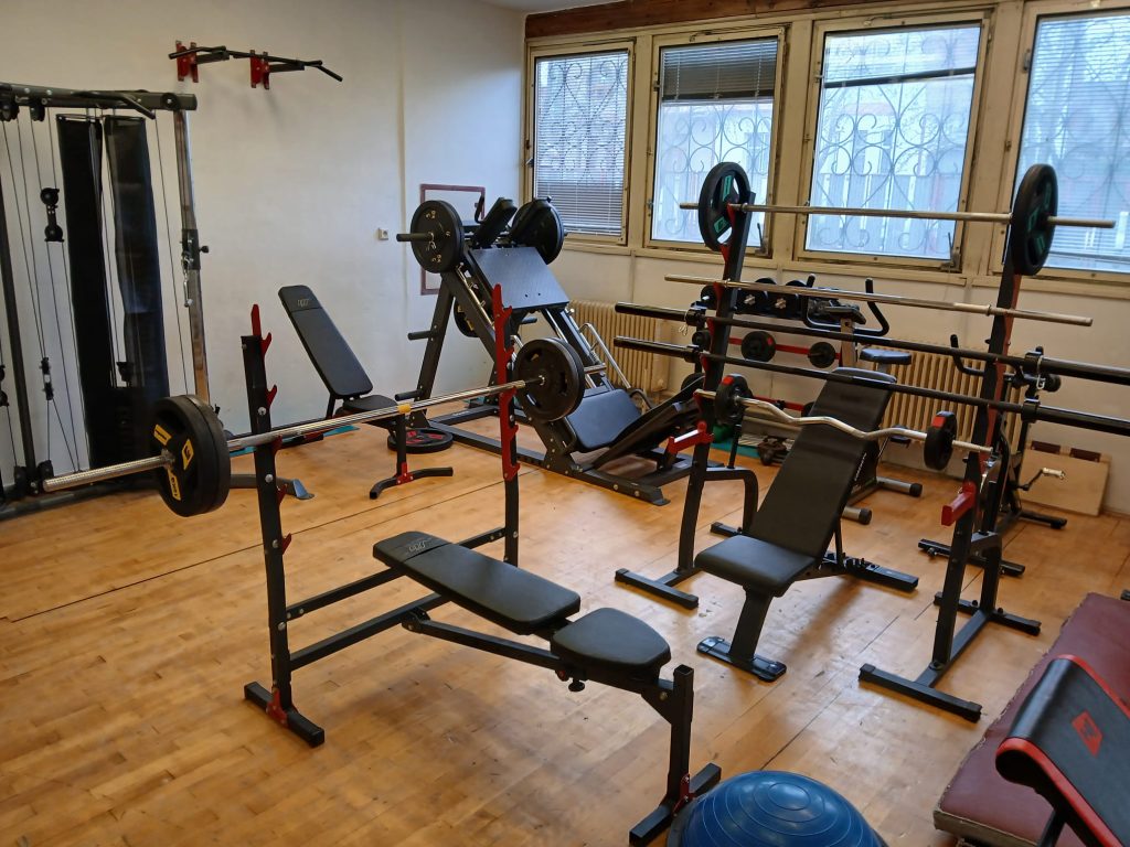 Posilovna v novém | Střední průmyslová škola a Vyšší odborná škola Kladno.